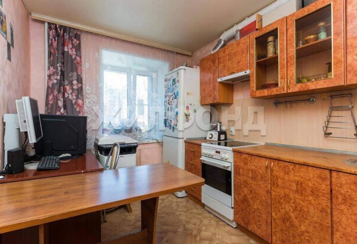 3-комн квартира Большевистская улица, д.145