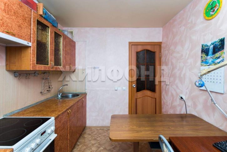 3-комн квартира Большевистская улица, д.145