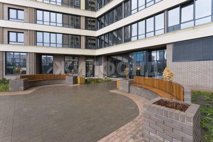 Гараж/парковка Ипподромская улица, д.12