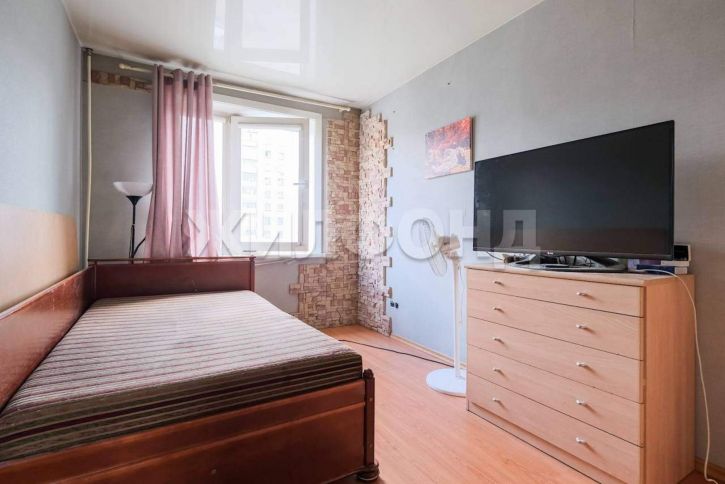 2-комн квартира Челюскинцев улица, д.15