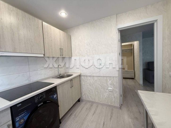 2-комн квартира Титова улица, д.8