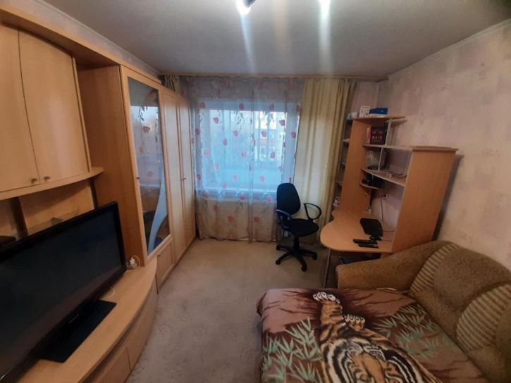 2-комн квартира Барьерная, 15