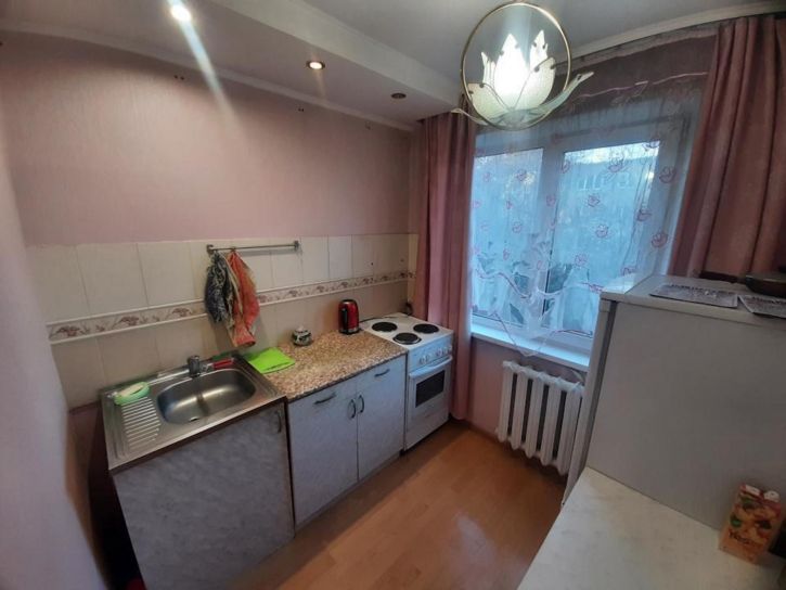 2-комн квартира Барьерная, 15