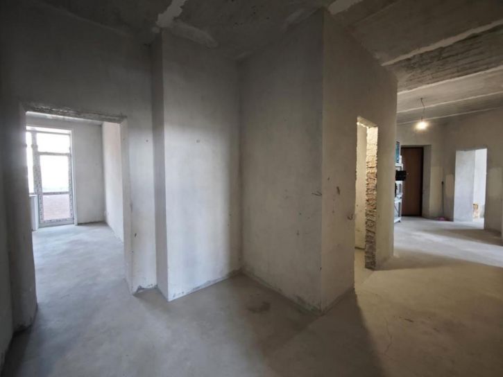 3-комн квартира Молодёжи бульвар, 38