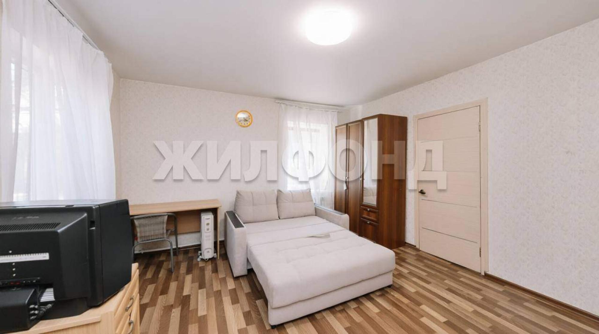 Купить дачу, дом, коттедж за 3 500 000 рублей на Центральная улица
