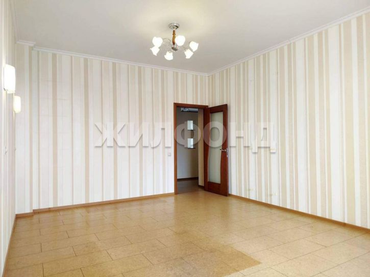 4-комн квартира Софийская улица, д.1/1
