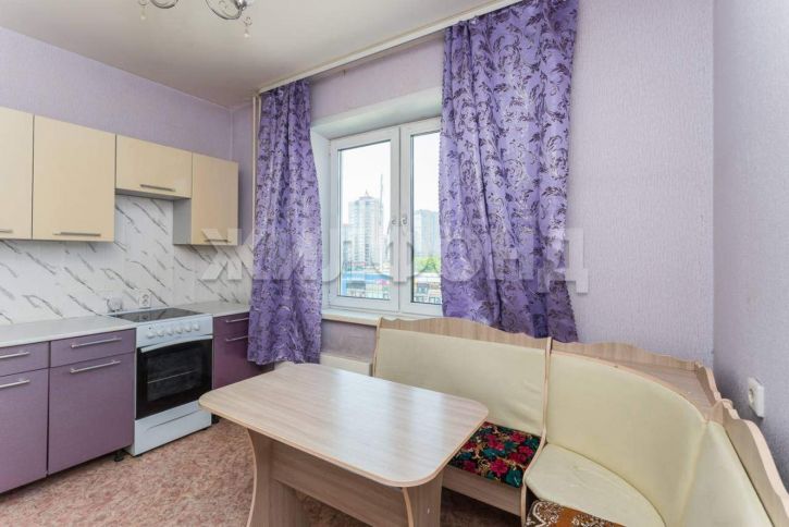 2-комн квартира Петухова улица, д.95