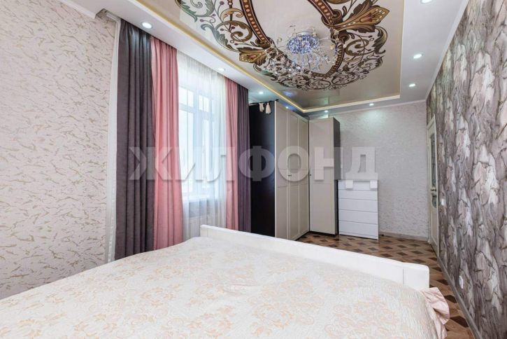3-комн квартира В.Высоцкого улица, д.45