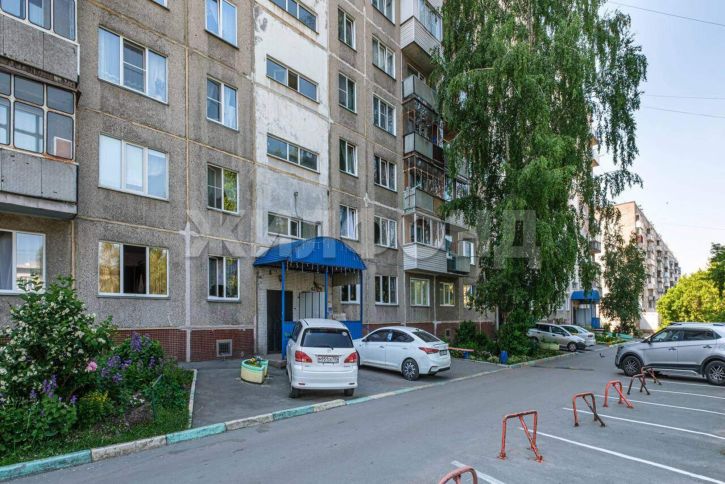 3-комн квартира Доватора улица, д.35