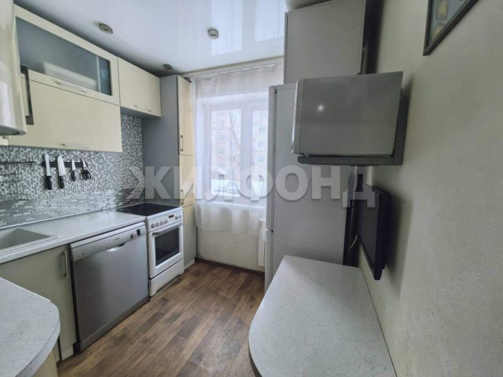 3-комн квартира Есенина улица, д.39/1