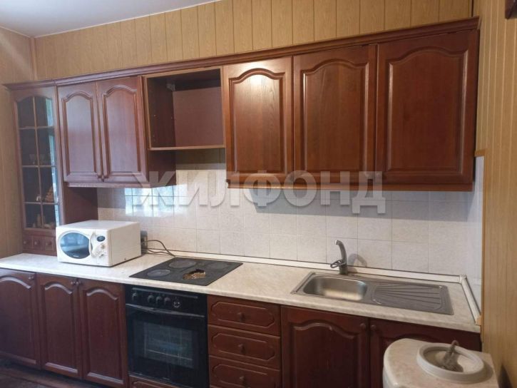 2-комн квартира Авиастроителей улица, д.8