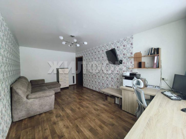 3-комн квартира Есенина улица, д.39/1