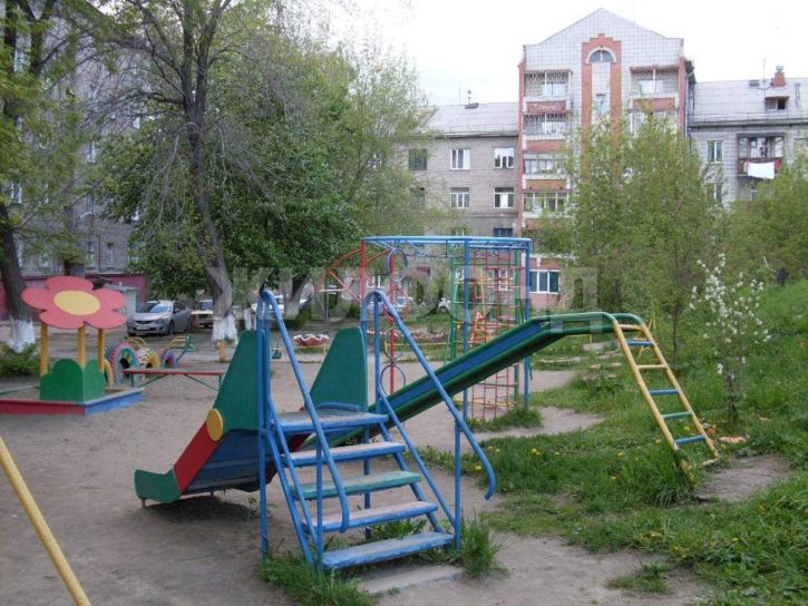 2-комн квартира Есенина улица, д.9/1