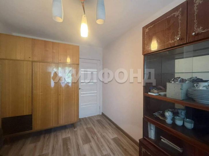 3-комн квартира Немировича-Данченко улица, д.151