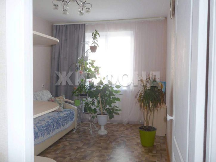 2-комн квартира Петухова улица, д.156