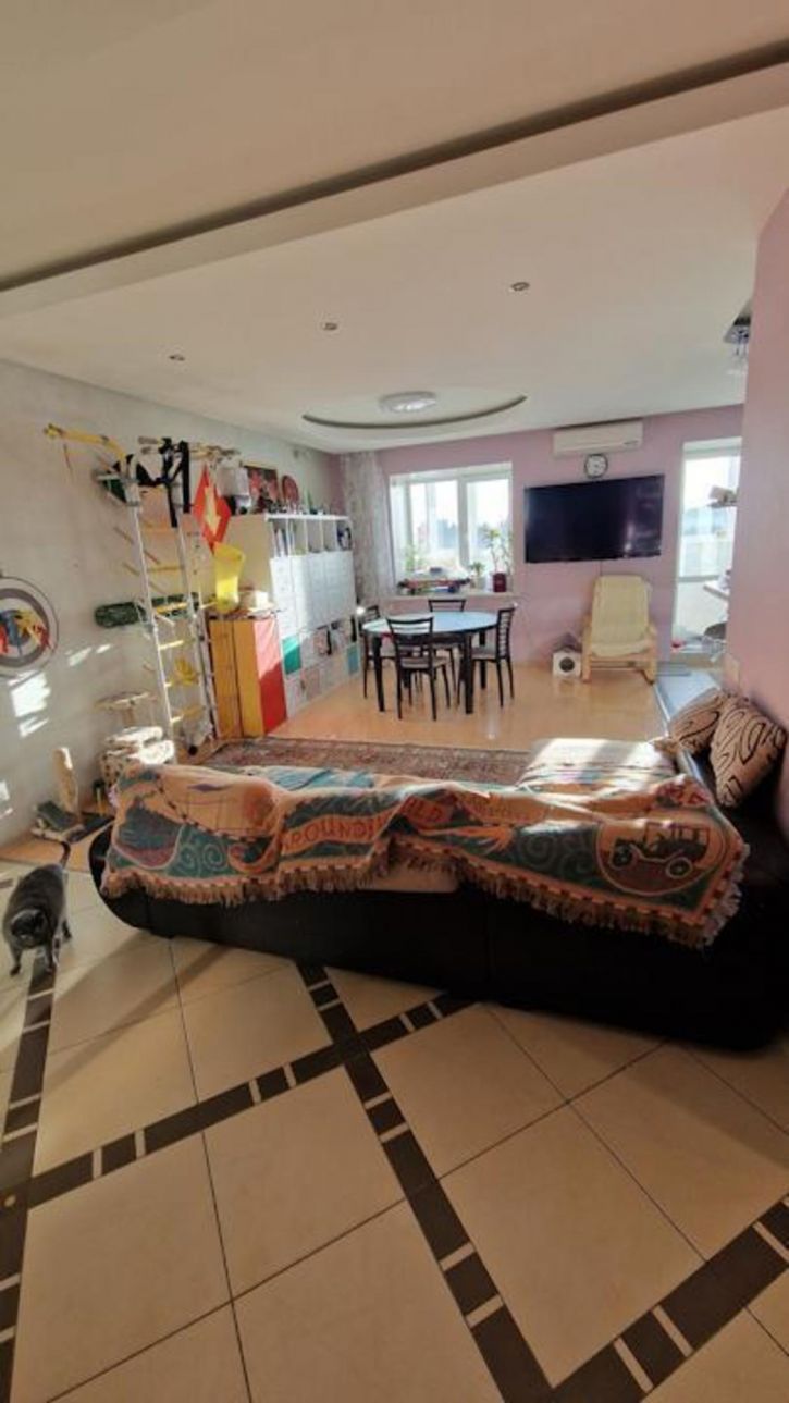 6-комн квартира Пирогова, 26