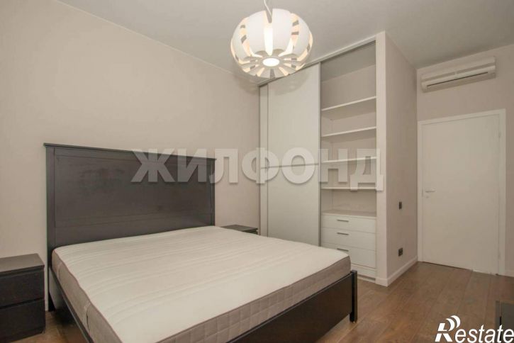 3-комн квартира Романова улица, д.25
