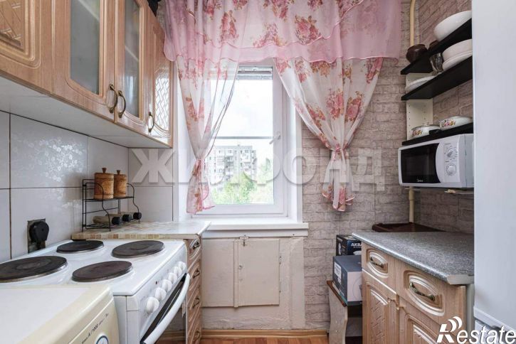 1-комн квартира Макаренко улица, д.11