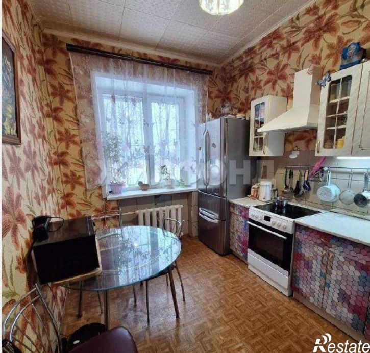 3-комн квартира Учительская улица, д.33