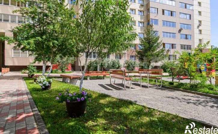 3-комн квартира улица Галущака, 17,  д. 17