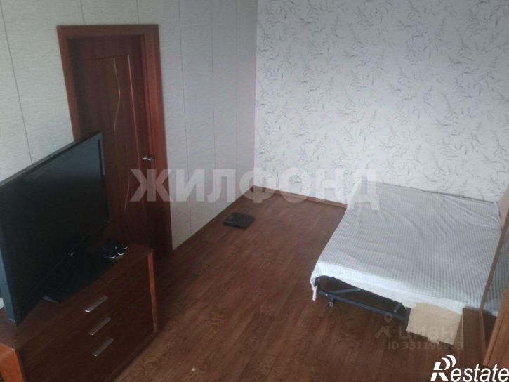 Комната Нарымская улица, 19,  д. 19