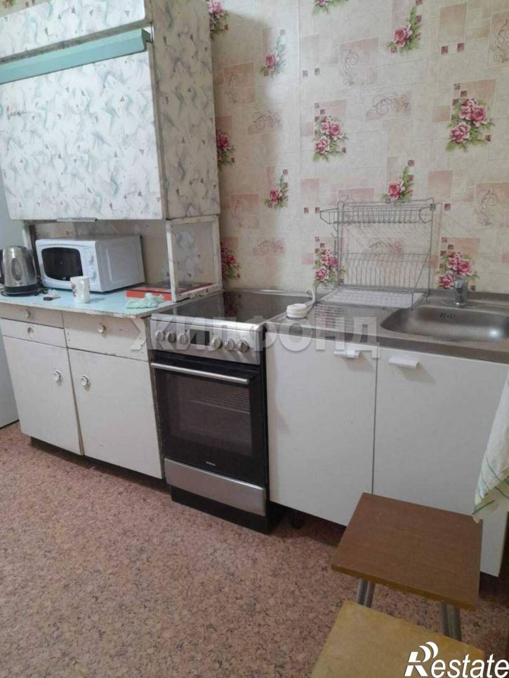 1-комн квартира Связистов улица, д.3/1