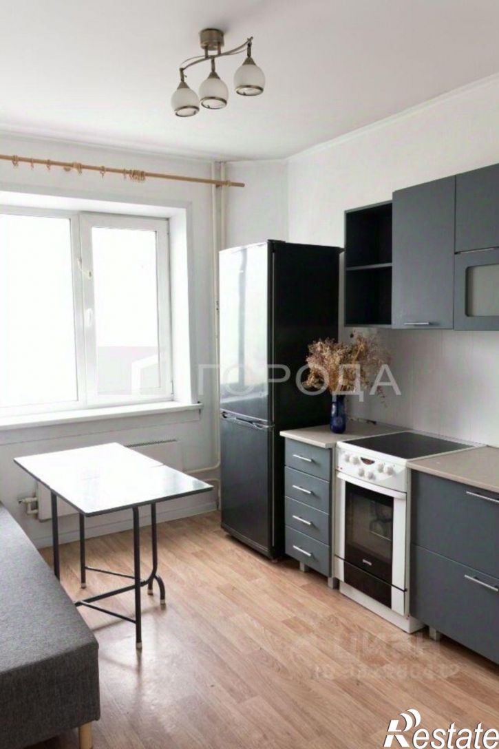 1-комн квартира ул Титова, 240/1,  д. 240/1