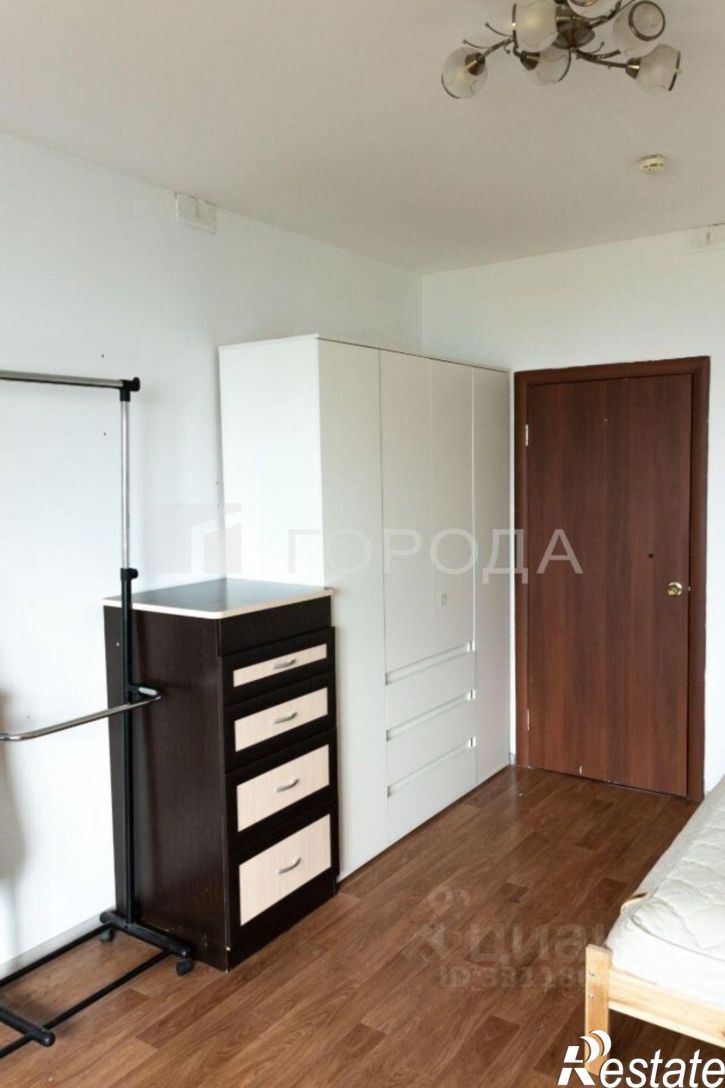 1-комн квартира ул Титова, 240/1,  д. 240/1