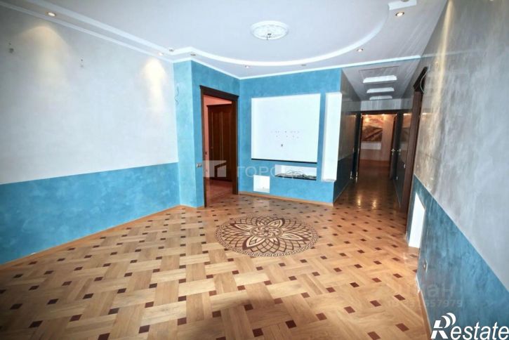 5-комн квартира ул Ермака, 3,  д. 3