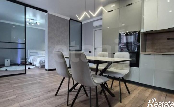 1-комн квартира ул имени генерал-майора Рожкина А.Н., 12,  д. 12
