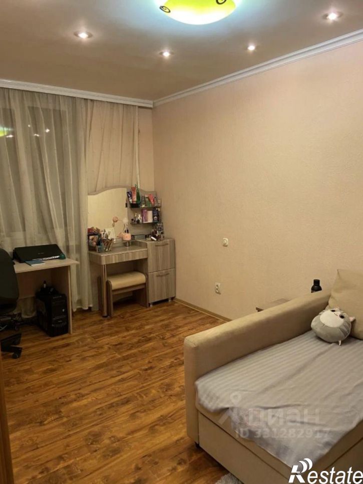 2-комн квартира ул Лаврова, 1,  д. 1