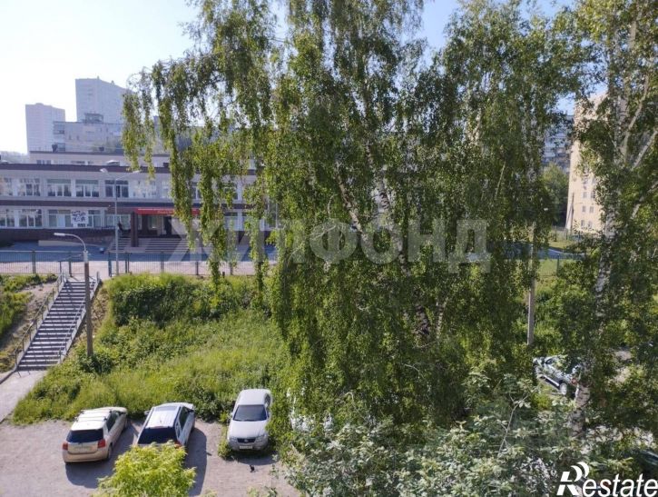 1-комн квартира ул Кошурникова, 37/1,  д. 37/1