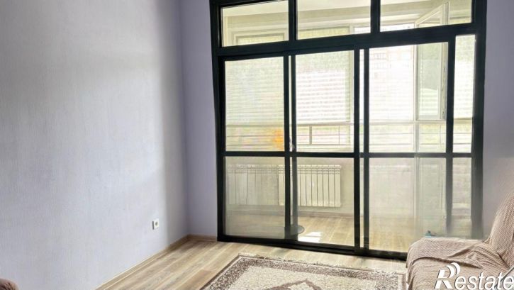1-комн квартира Красный пр-кт, 327,  д. 327