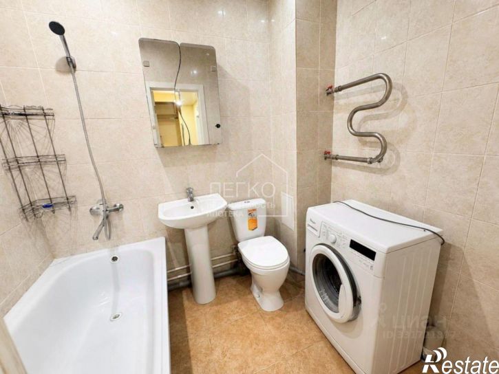 1-комн квартира ул Романтиков, 4,  д. 4