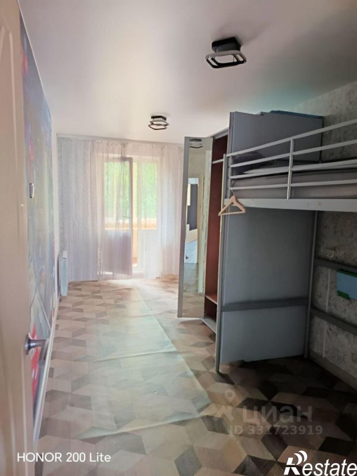 3-комн квартира ул Зорге, 60,  д. 60