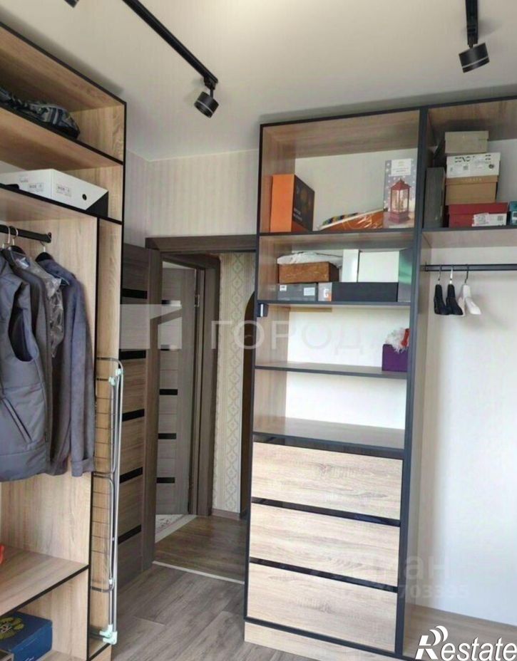 4-комн квартира ул Лазурная, 10,  д. 10