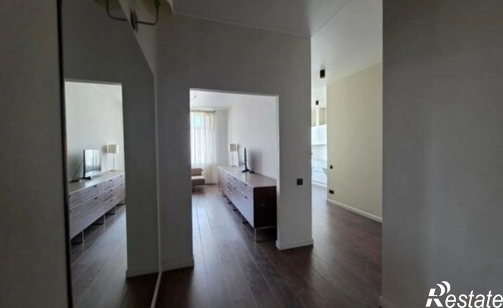 3-комн квартира ул Романова, 25,  д. 25