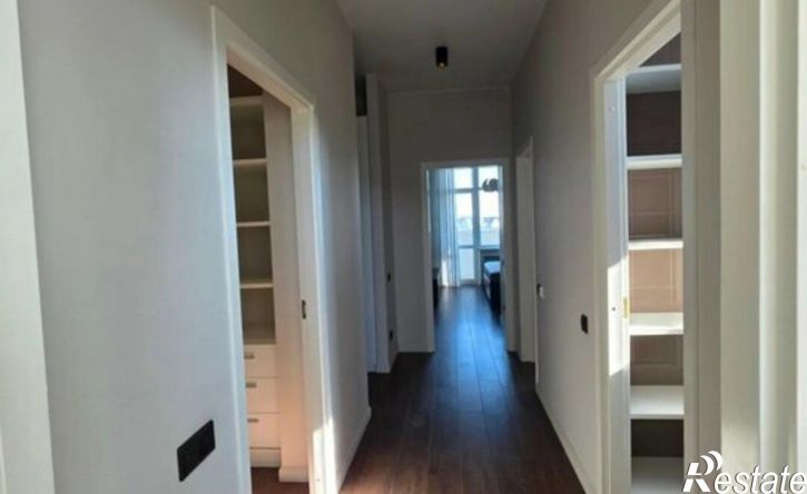 3-комн квартира ул Романова, 25,  д. 25