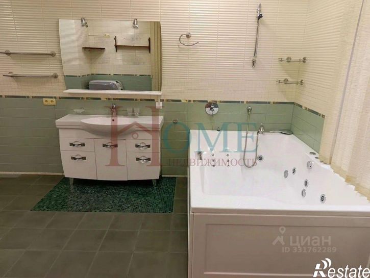 3-комн квартира Горский мкр, 39,  д. 39