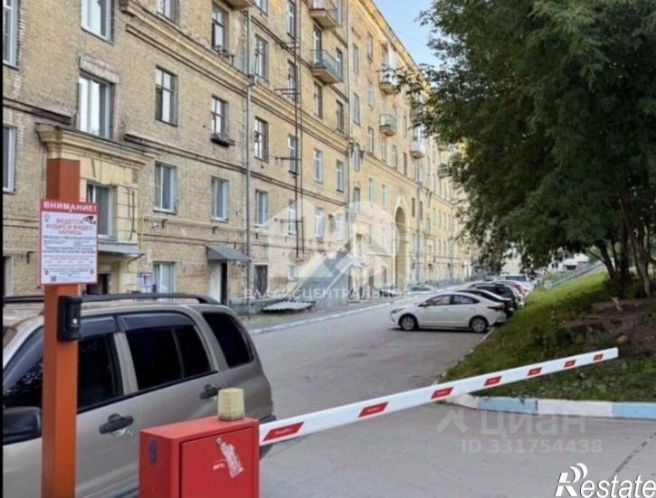 3-комн квартира пр-кт Дзержинского, 81,  д. 81