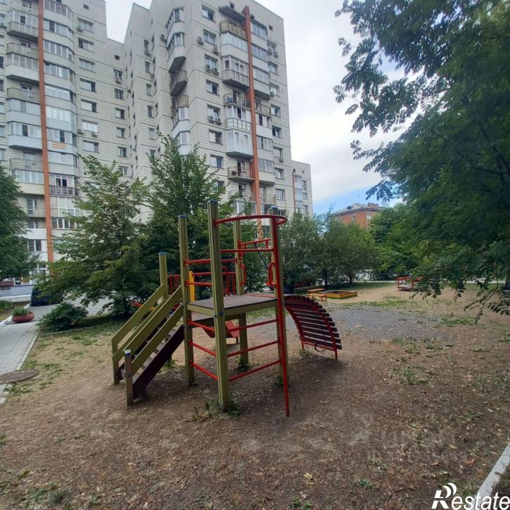 2-комн квартира пр-кт Карла Маркса, 11,  д. 11