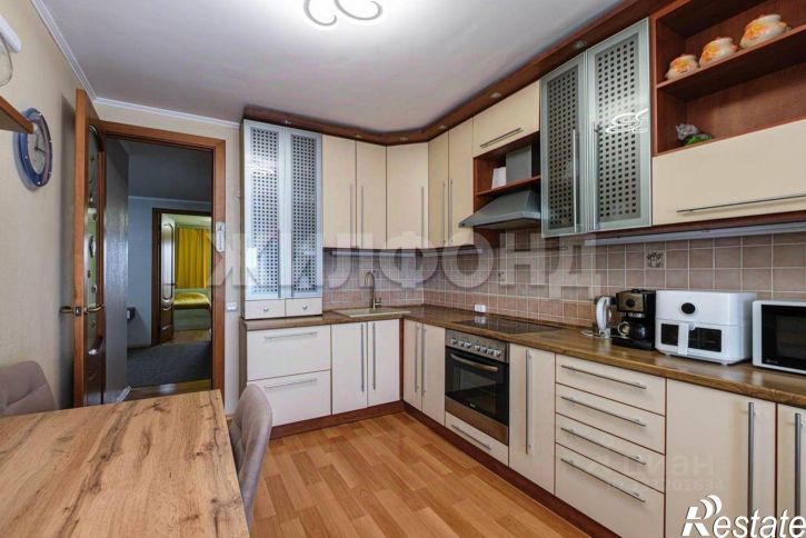 3-комн квартира ул Троллейная, 37,  д. 37
