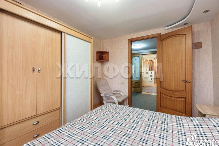 3-комн квартира ул Троллейная, 37,  д. 37