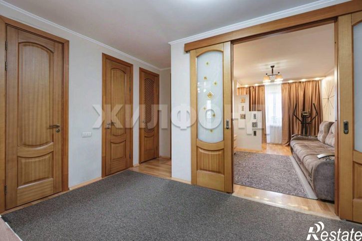 3-комн квартира ул Троллейная, 37,  д. 37