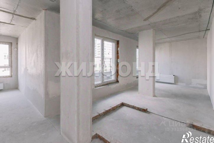 3-комн квартира ул Большевистская, 100,  д. 100