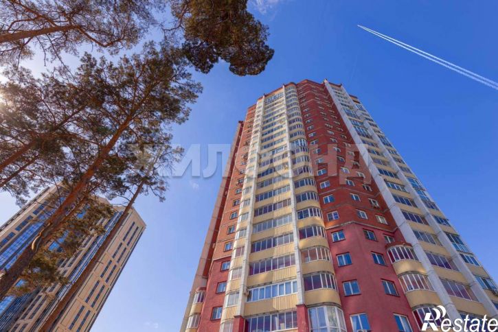 3-комн квартира Сухарная улица, д.101