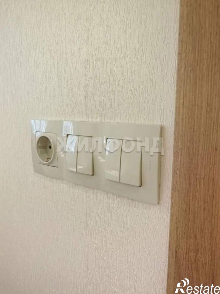 2-комн квартира Виталия Потылицына улица, д.7