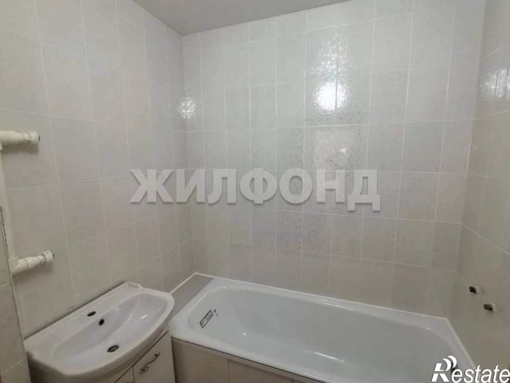 2-комн квартира Виталия Потылицына улица, д.7