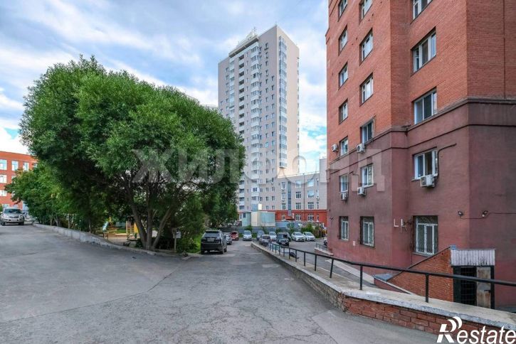 3-комн квартира Зыряновская улица, д.57
