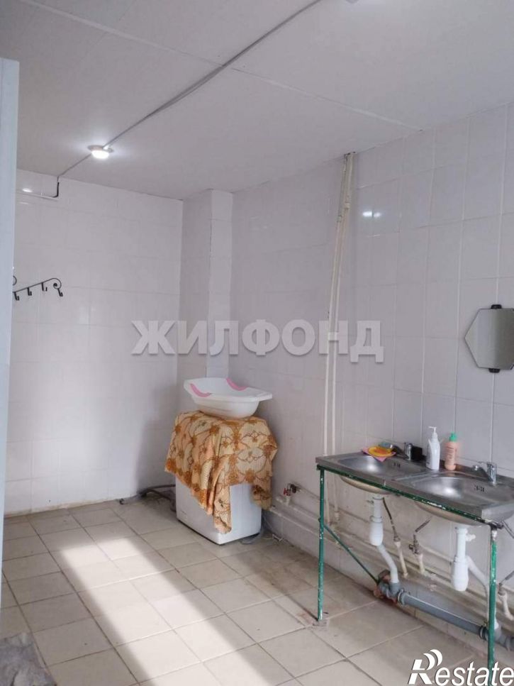 Комната 1-й Серафимовича переулок, д.1